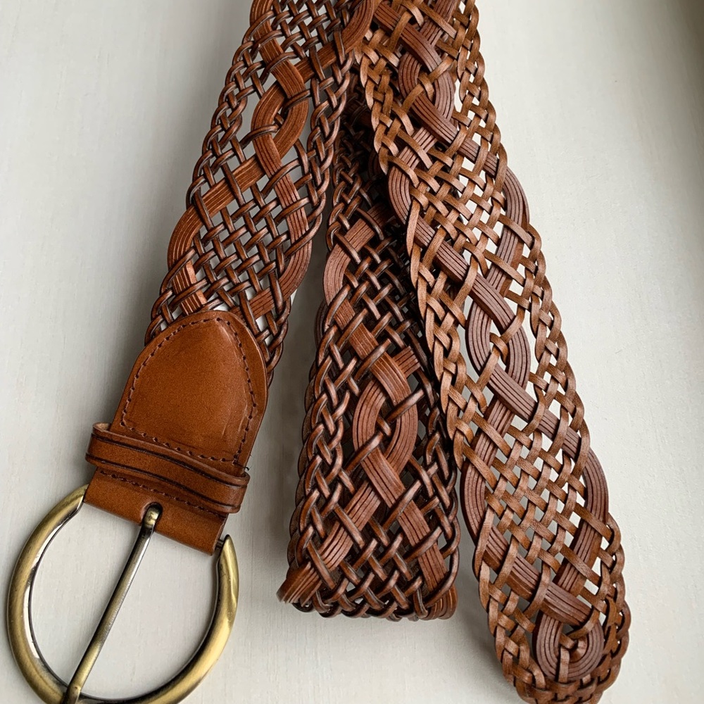 Leather-like woven belt. 2X